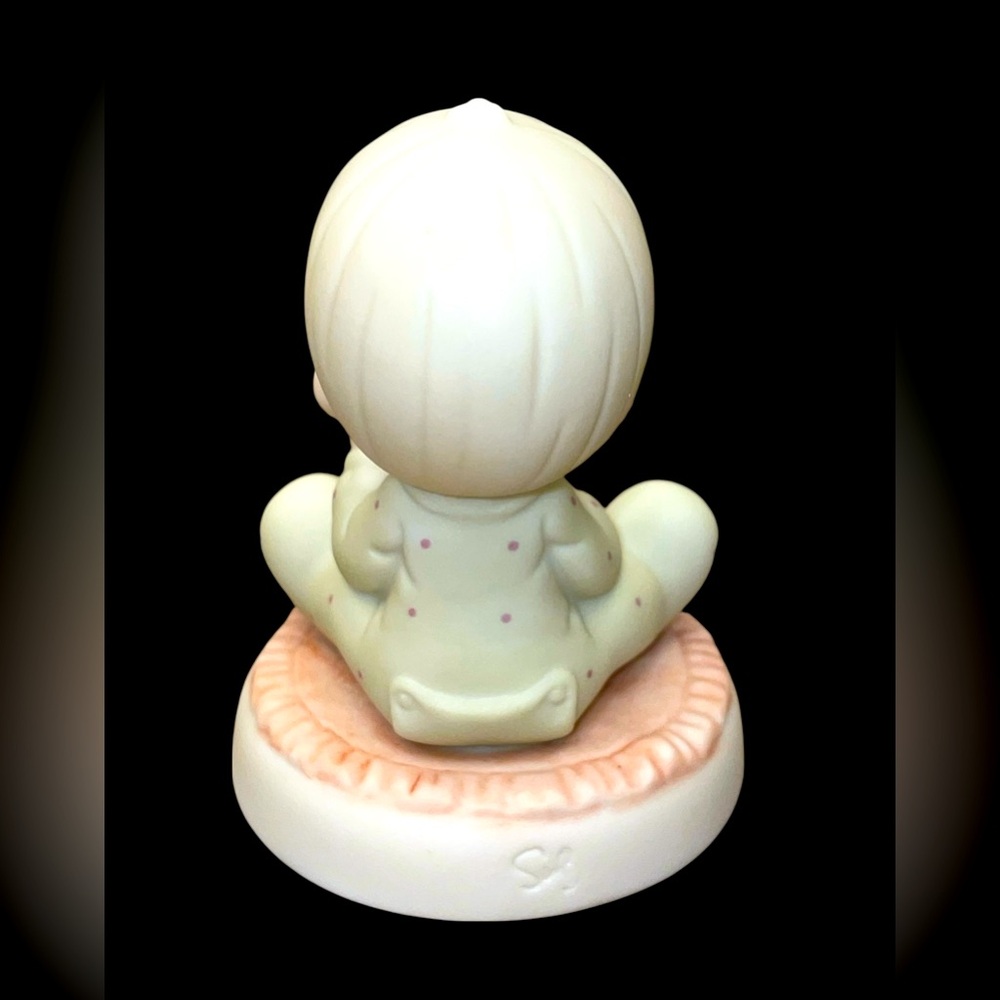 Precious Moments Baby's First Birthday Figurine - Picture 5 of 10